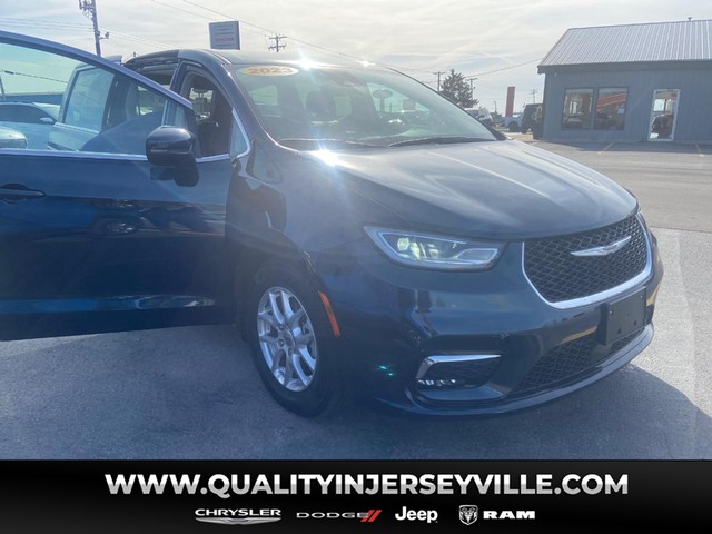 Jerseyville IL 2023 Chrysler Pacifica more details - chrysler pacifica