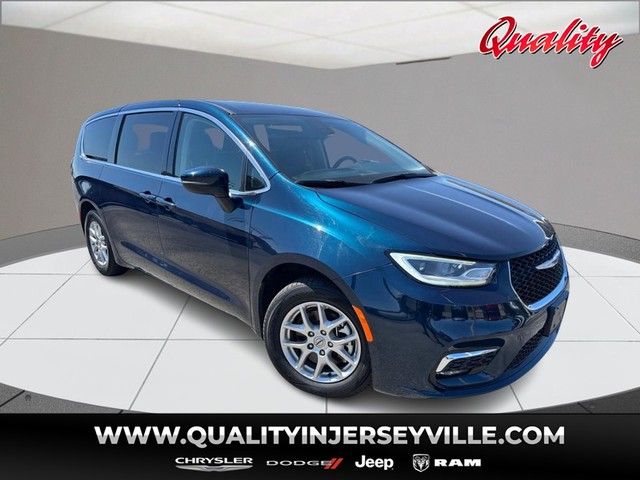 Jerseyville IL 2023 Chrysler Pacifica more details - chrysler pacifica
