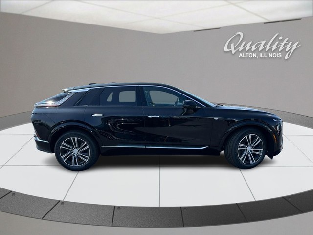 2025 Cadillac LYRIQ Luxury 1's photo