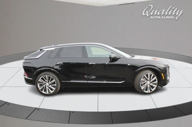 2024 Cadillac LYRIQ Luxury 3's photo