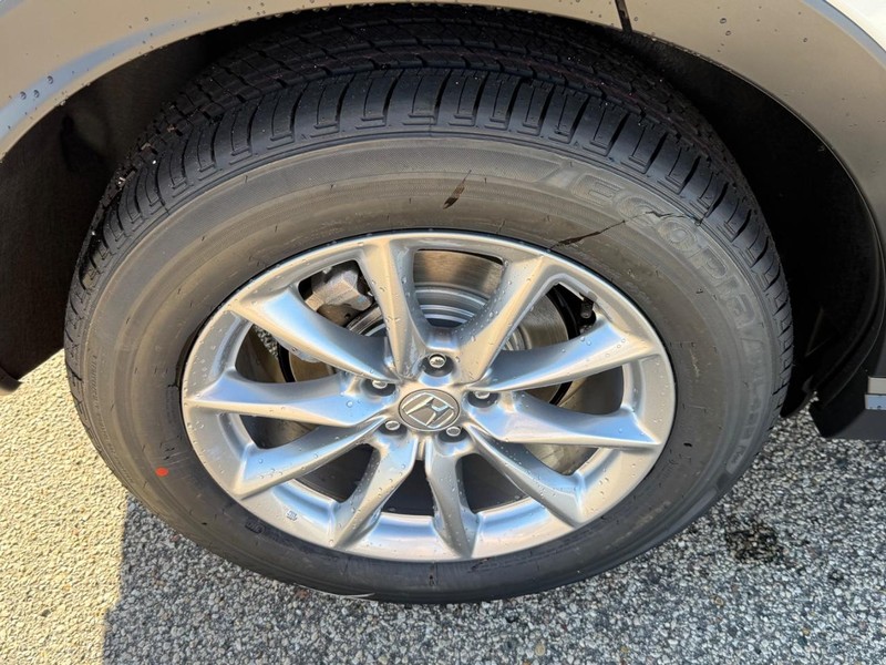 Honda CR-V Vehicle Image 4