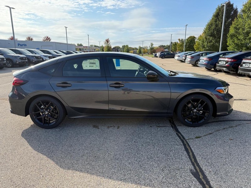 Honda Civic Hatchback Vehicle Image 2