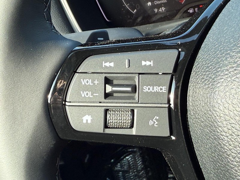 Honda Civic Hatchback Vehicle Image 11