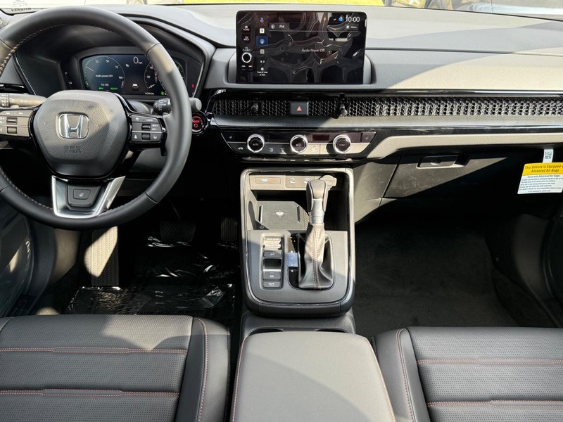 Honda CR-V Hybrid Vehicle Image 6