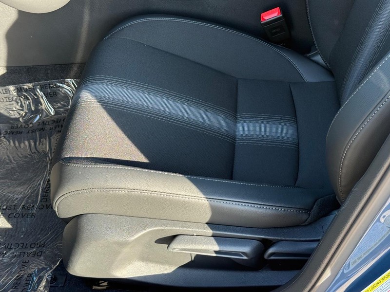 Honda Civic Sedan Hybrid Vehicle Image 16