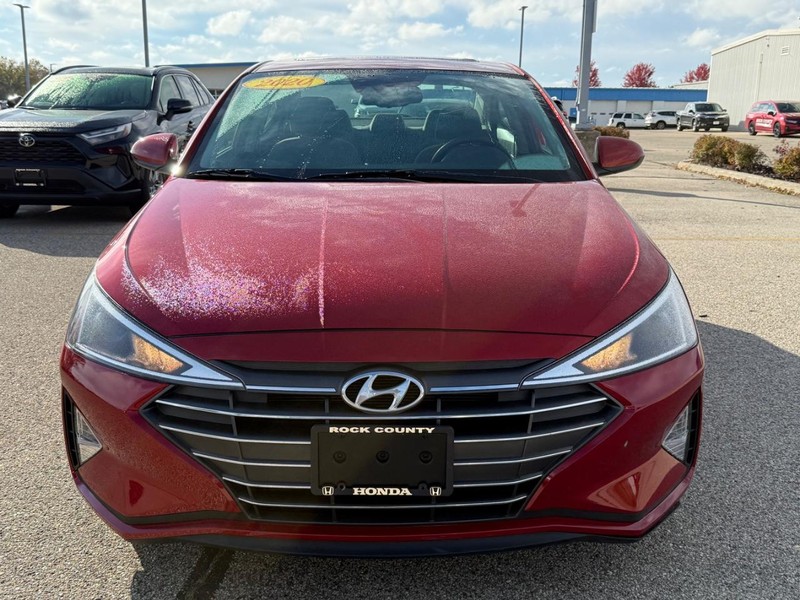 Hyundai Elantra Vehicle Image 8