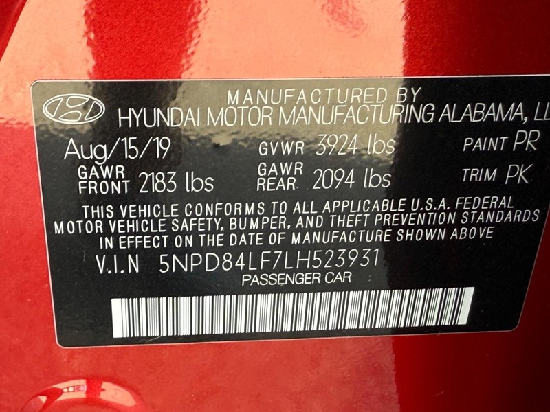 Hyundai Elantra Vehicle Image 22