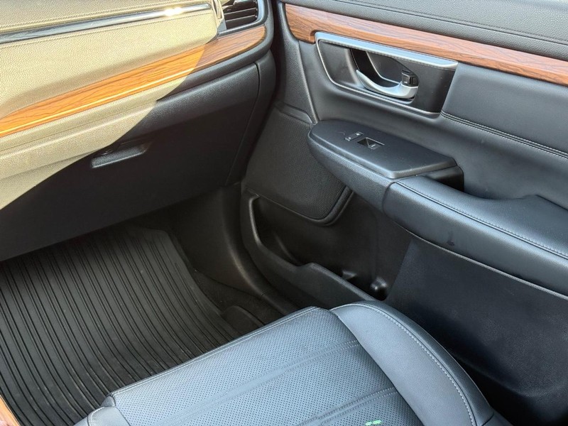 Honda CR-V Vehicle Image 14