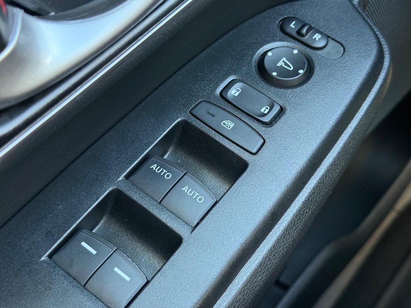 Honda CR-V Vehicle Image 21