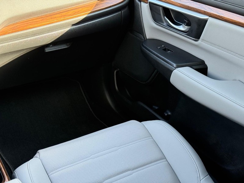 Honda CR-V Vehicle Image 14