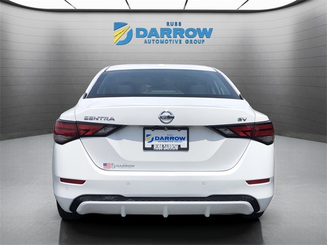 Nissan Sentra Vehicle Full-screen Gallery Image 4