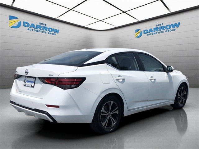 Nissan Sentra Vehicle Full-screen Gallery Image 5