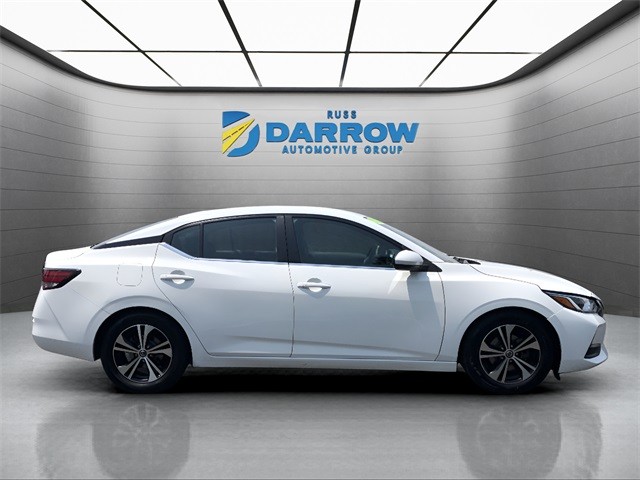 Nissan Sentra Vehicle Full-screen Gallery Image 6