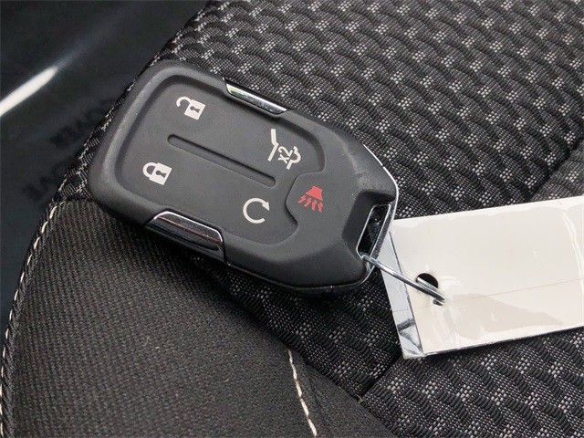 GMC Acadia Vehicle Full-screen Gallery Image 10