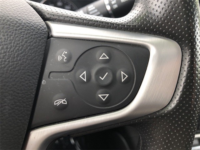 GMC Acadia Vehicle Full-screen Gallery Image 16