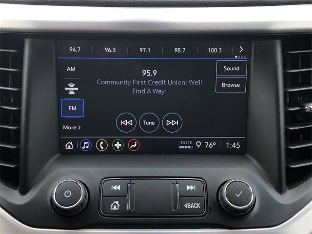 GMC Acadia Vehicle Full-screen Gallery Image 20