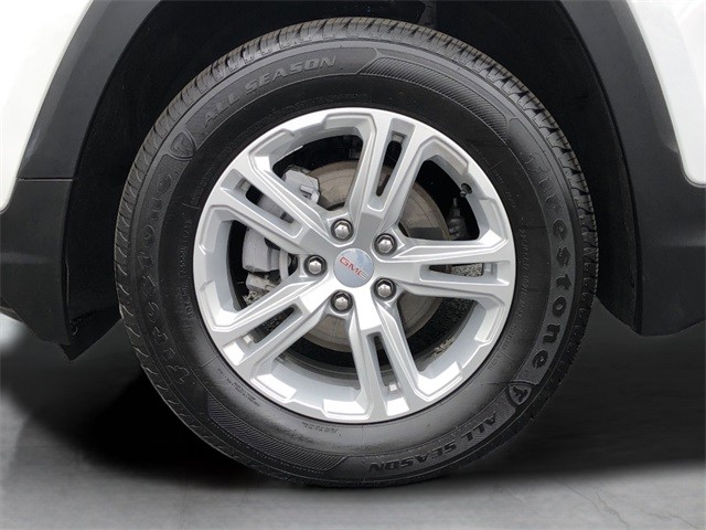 GMC Terrain Vehicle Full-screen Gallery Image 9