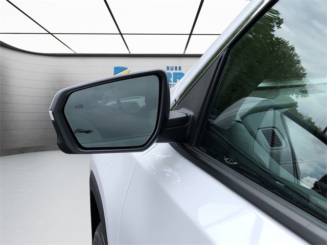 GMC Terrain Vehicle Full-screen Gallery Image 11