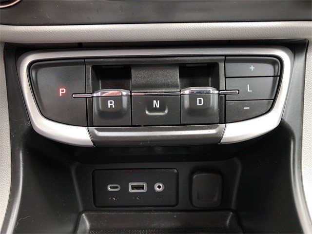 GMC Terrain Vehicle Full-screen Gallery Image 22