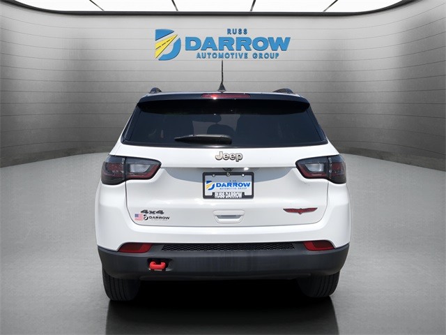 Jeep Compass Vehicle Full-screen Gallery Image 4