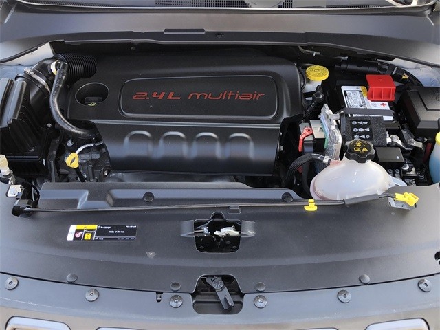 Jeep Compass Vehicle Full-screen Gallery Image 22