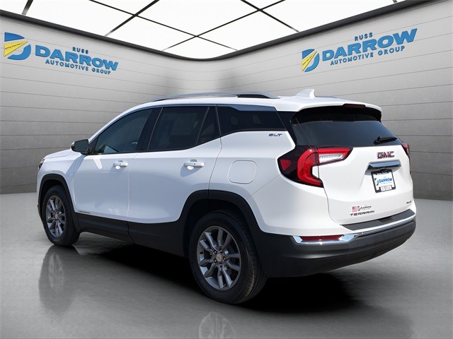 GMC Terrain Vehicle Full-screen Gallery Image 3