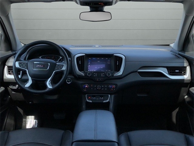 GMC Terrain Vehicle Full-screen Gallery Image 12