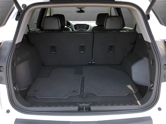 GMC Terrain Vehicle Full-screen Gallery Image 26