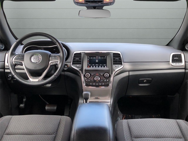 Jeep Grand Cherokee Vehicle Full-screen Gallery Image 12