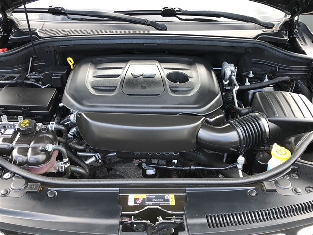 Jeep Grand Cherokee Vehicle Full-screen Gallery Image 19