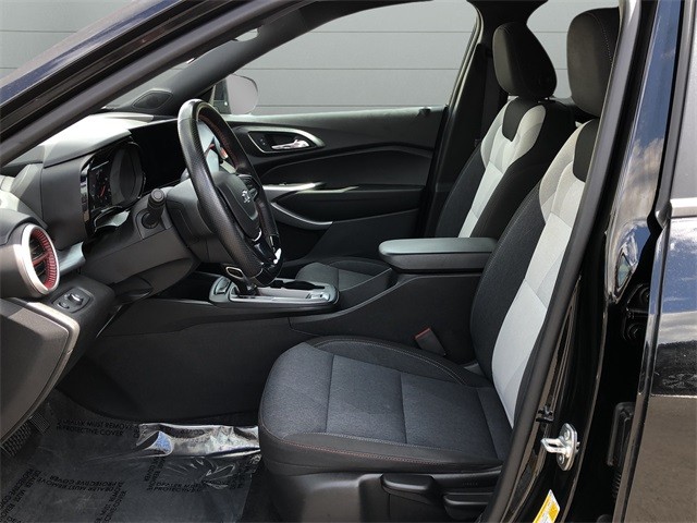 Chevrolet Trax Vehicle Full-screen Gallery Image 10