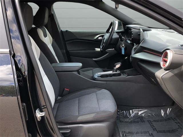 Chevrolet Trax Vehicle Full-screen Gallery Image 15