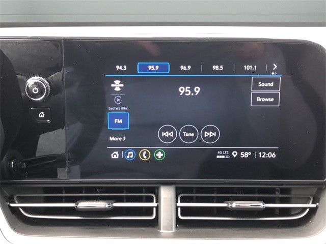 Chevrolet Trax Vehicle Full-screen Gallery Image 21