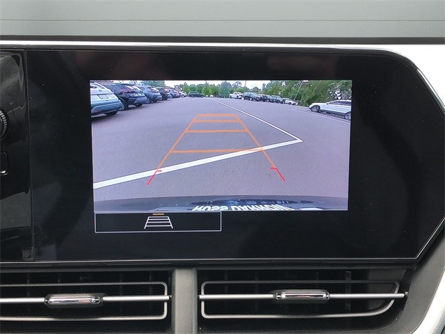 Chevrolet Trax Vehicle Full-screen Gallery Image 22