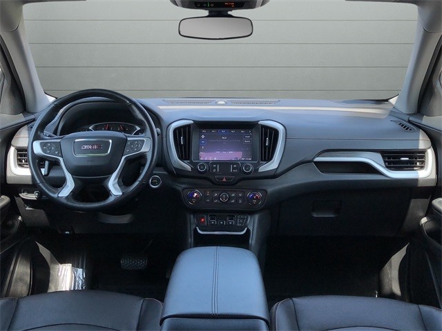 GMC Terrain Vehicle Full-screen Gallery Image 12