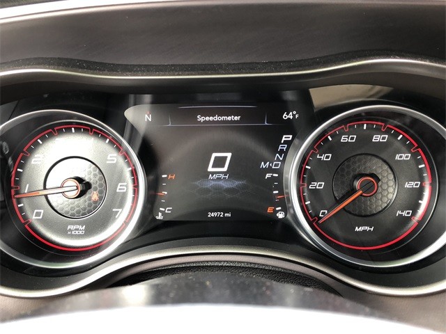 Dodge Charger Vehicle Full-screen Gallery Image 16