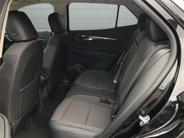 Buick Envision Vehicle Full-screen Gallery Image 16