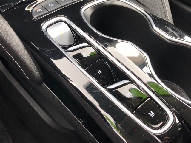 Buick Envision Vehicle Full-screen Gallery Image 25