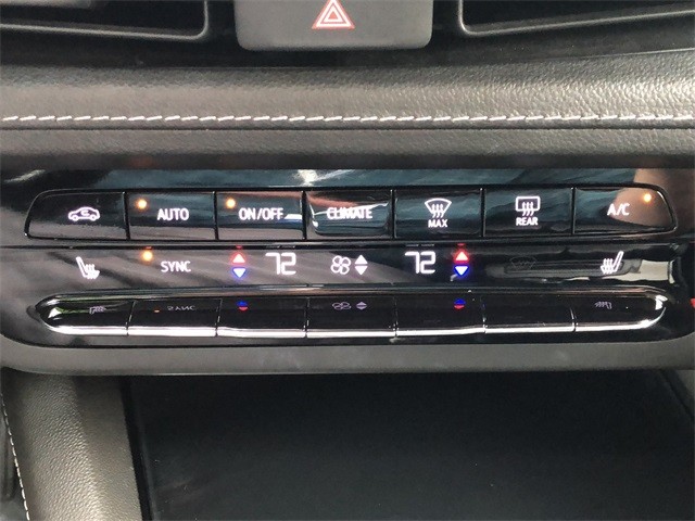 Buick Envision Vehicle Full-screen Gallery Image 26