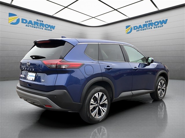 Nissan Rogue Vehicle Full-screen Gallery Image 5