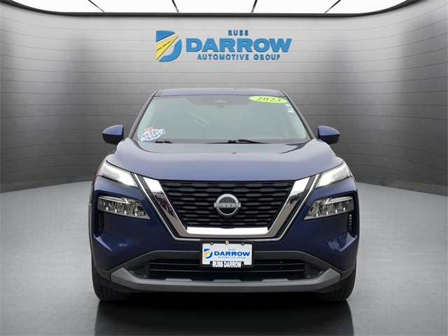 Nissan Rogue Vehicle Full-screen Gallery Image 8