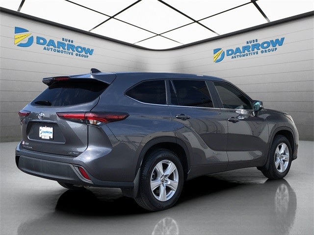 Toyota Highlander Vehicle Full-screen Gallery Image 5