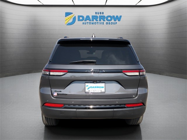 Jeep Grand Cherokee Vehicle Full-screen Gallery Image 4