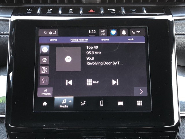 Jeep Grand Cherokee Vehicle Full-screen Gallery Image 23