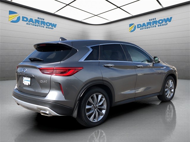 INFINITI QX50 Vehicle Full-screen Gallery Image 5