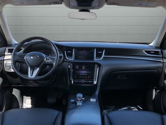 INFINITI QX50 Vehicle Full-screen Gallery Image 20