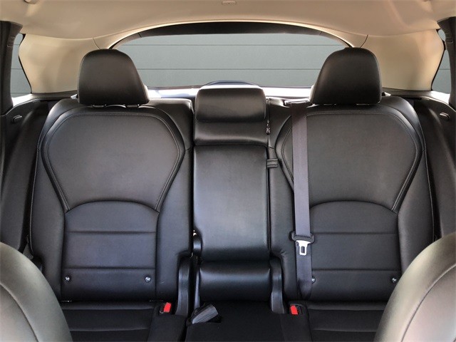 INFINITI QX50 Vehicle Full-screen Gallery Image 21