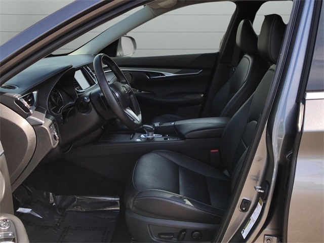 INFINITI QX50 Vehicle Full-screen Gallery Image 25