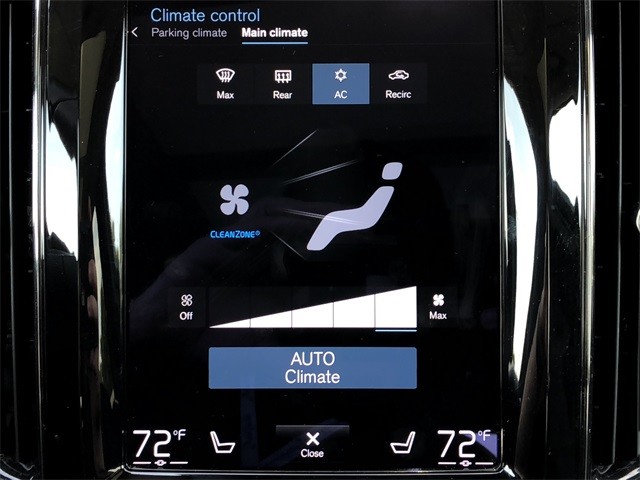 Volvo XC60 Vehicle Full-screen Gallery Image 26