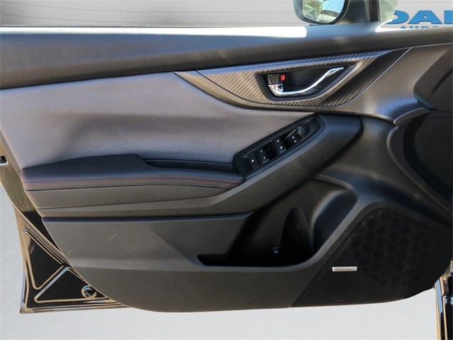 Subaru Impreza Vehicle Full-screen Gallery Image 11